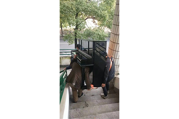 建宁中学钢琴搬迁